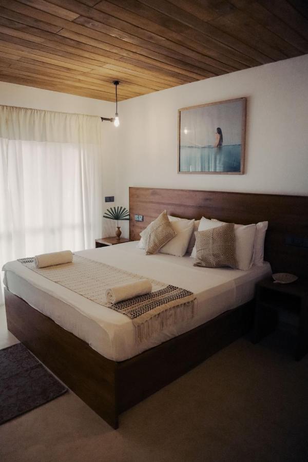 New- Gitano Surf Beachfront Ahangama Hotell Eksteriør bilde